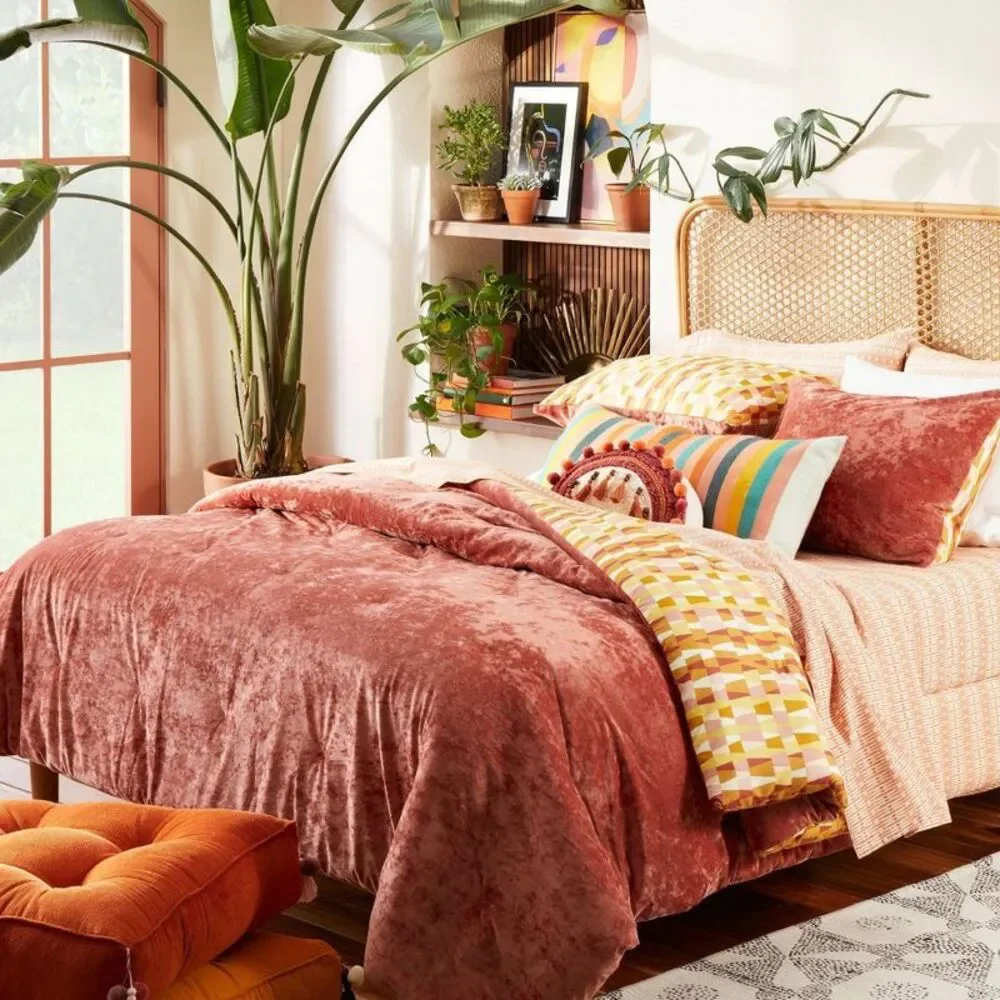 Full/Queen Reversible Velvet Comforter & Sham Set  Berry